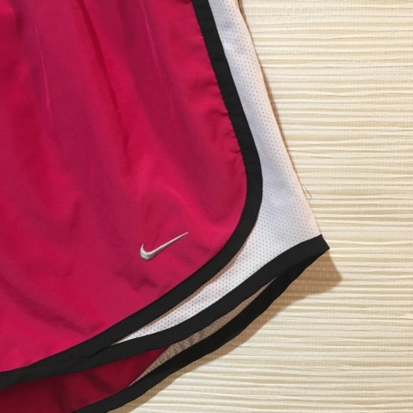 Nike classic fuchsia pink workout shorts - Picture 3 of 8